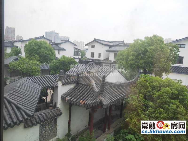 常熟花园独栋别墅沿大湖园林式大花园毛坯位置超好卖2800万