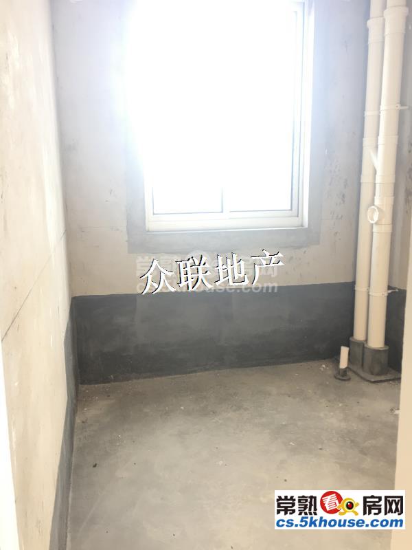 中南锦城 220万 毛坯大三房 单价1.69万 景观楼层 130平诚心出售 有钥匙