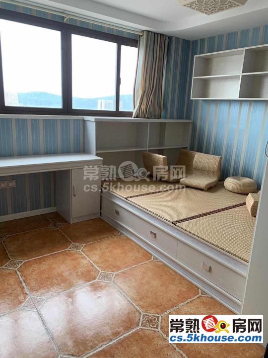 中南锦城 2800元/月 2室2厅1卫豪华装修享受生活的快感