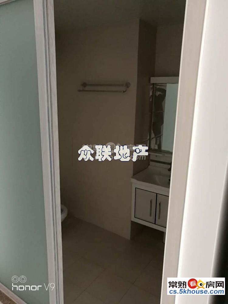 中南锦城 1800元/月 1室1厅1卫 精装修 楼层佳看房方便
