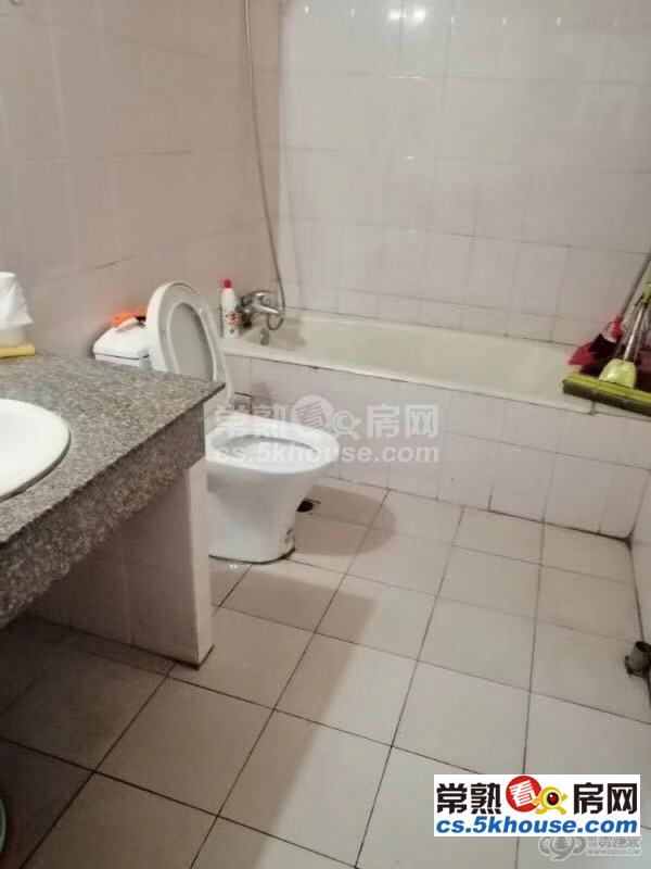 长江路中法水务附近便宜出租   2500元/月 4室2厅2卫 简单装修 居住舒适
