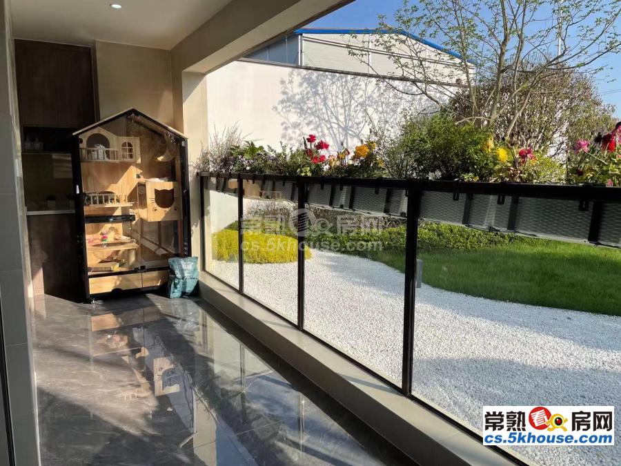 高铁站旁金兰雅苑98平 内部特价房3房2厅2卫南北通透毛坯 装修随心所欲 居家