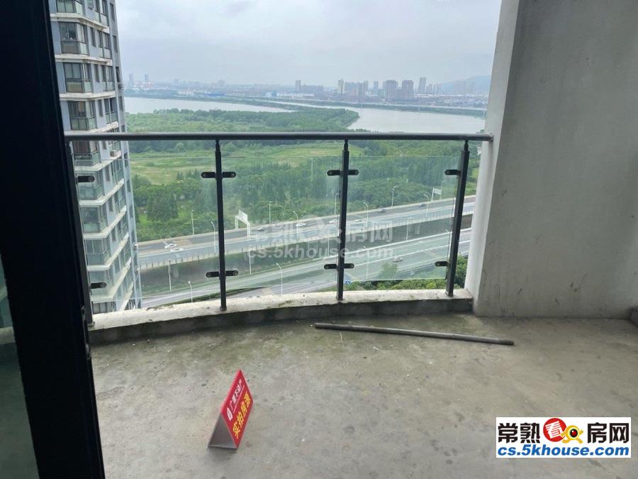 首付25万湖畔西边套湖景房 满2有可 169万有钥匙