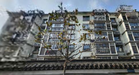枫泾四区 精装三房 黄金楼层 市中心位置 菜市场附近 3200/月