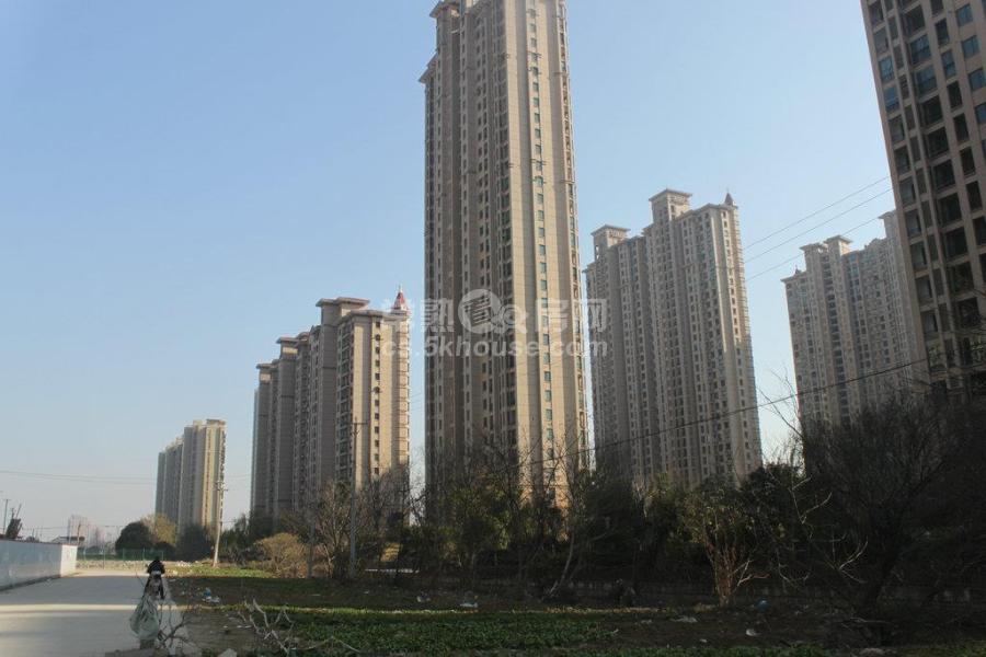 中南锦城建筑面积86售价190万