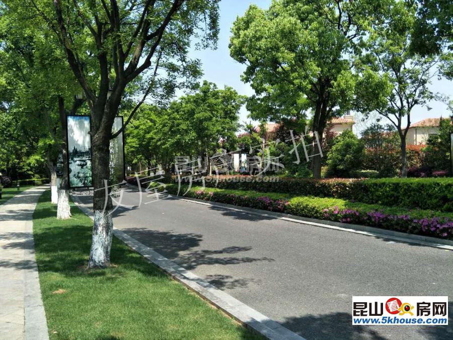 急售时代御湖合院,朝南花园200平,双车位,位置好,视野开阔