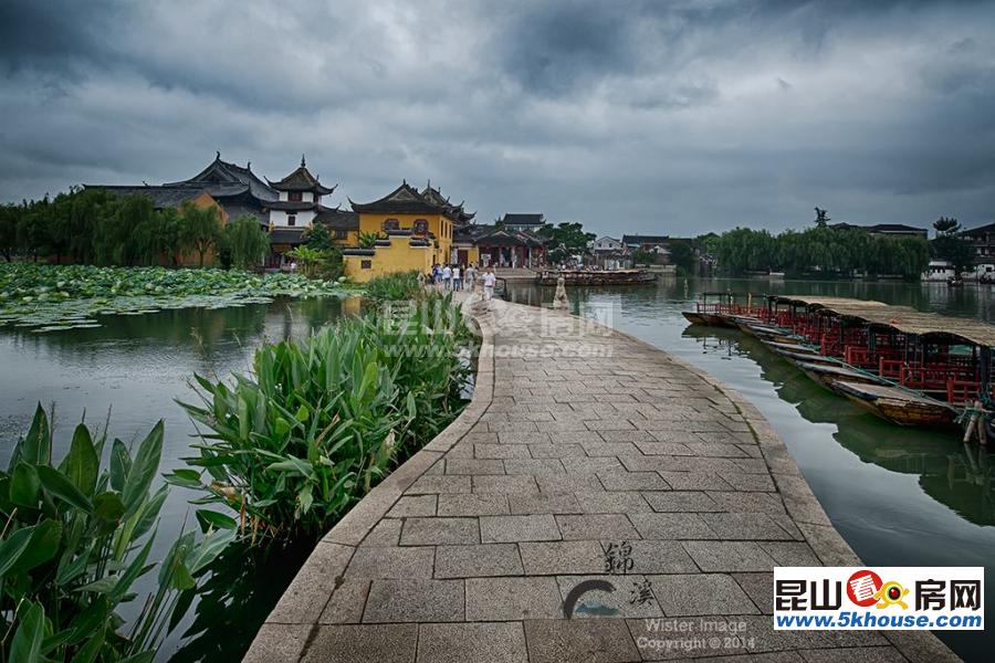 錦溪鎮(zhèn)中心(太平新村)精裝小3室,滿兩年?yáng)|邊套,隨時(shí)可看房