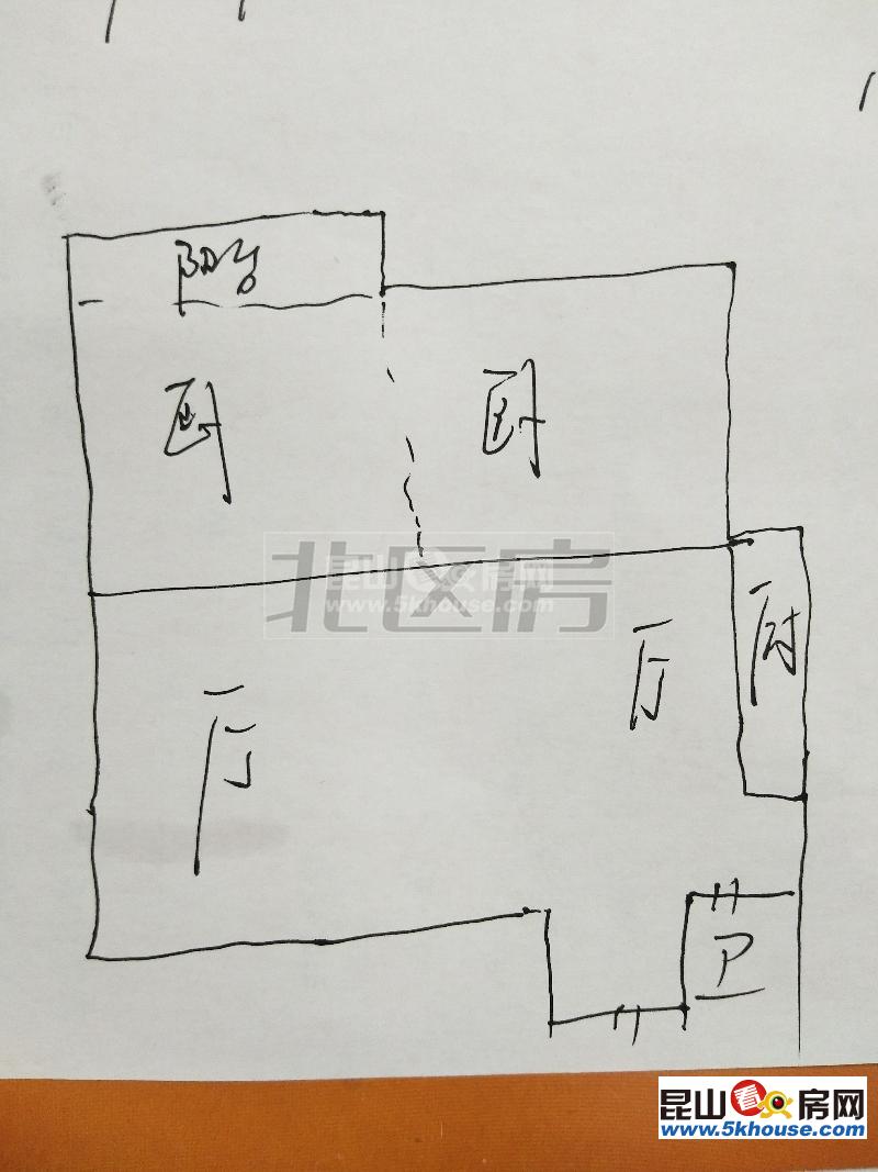 楓景苑b區(qū) 102萬(wàn) 2室2廳1衛(wèi) 毛坯 低價(jià)出售,房主誠(chéng)售