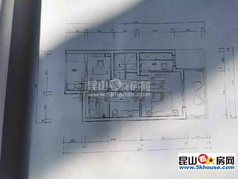 重点,房主诚售鱼尾狮玉峰山庄 1250万 5室3厅4卫 简单装修