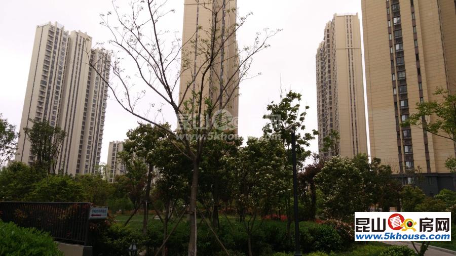 首创昆山奥特莱斯一层旺铺出租 餐饮设备连带转让出租 抓住机会啦
