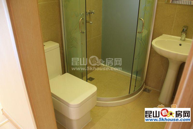 s1号地铁口50米 精装修 买一层送一层 小户型 低于市价