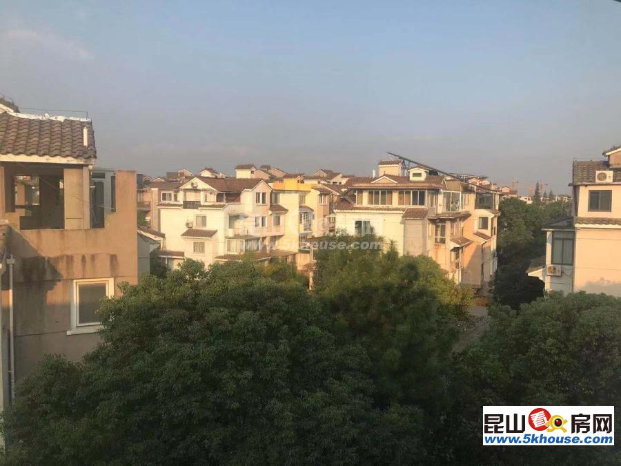 急售,盛世明珠园联排,二线湖景,使用面积300平,随时看