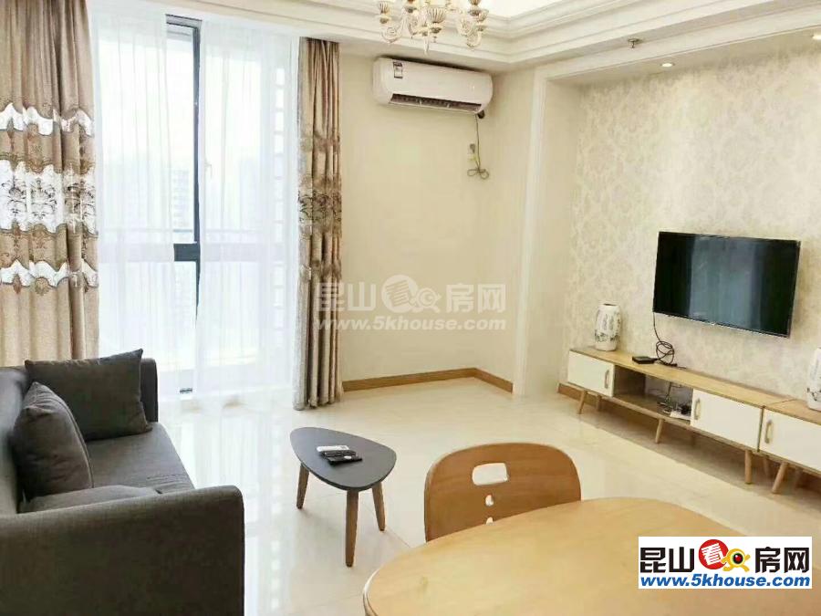 上海裕花园 2400元月 2室2厅1卫,2室2厅1卫 精装修 ,家具电器齐全非常干净
