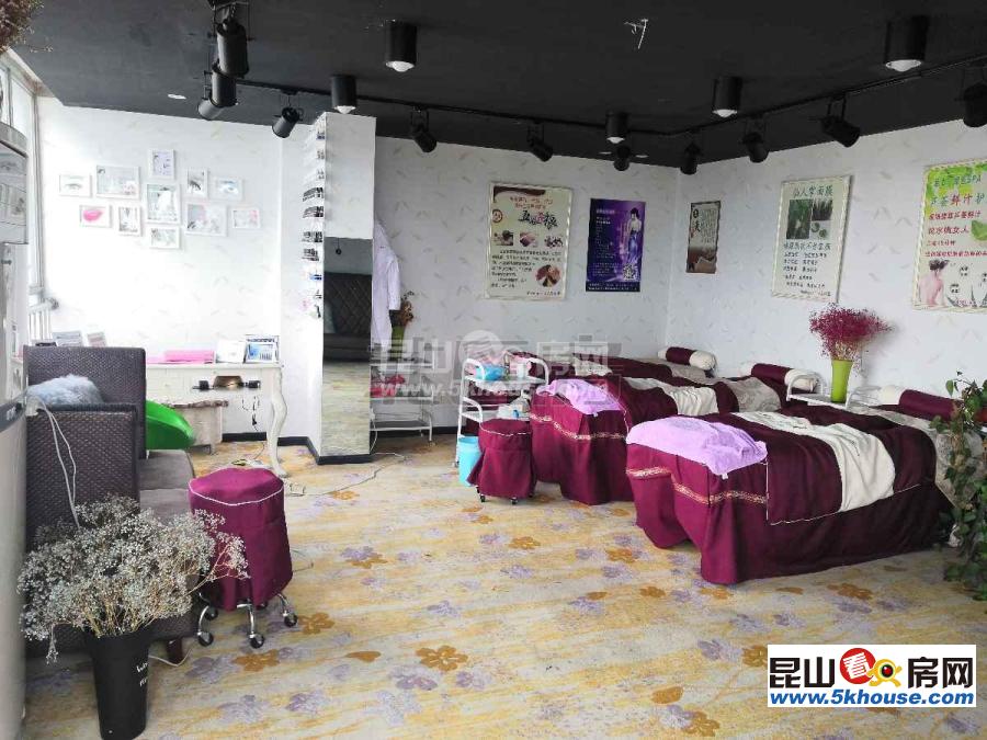秦都酒店 二中实小 学 区未用 人民路繁华商业街 租金2200元