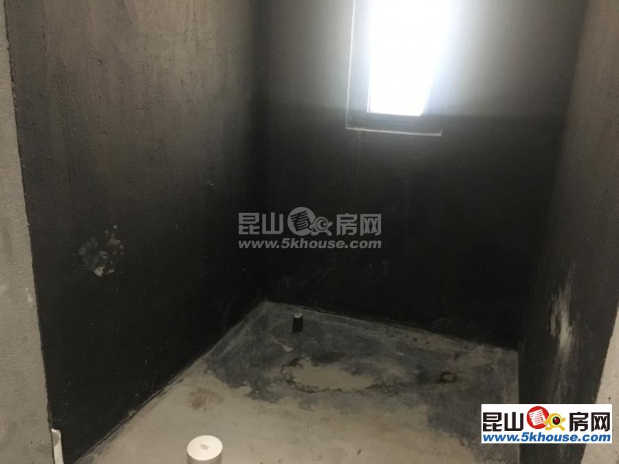 上海1路之隔裕园洋房别墅加推 送地下室 送车位 一手免 税 欢迎咨询