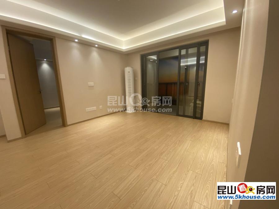 首付39万开发商一手代理团购价水月源岸花园实景拍摄