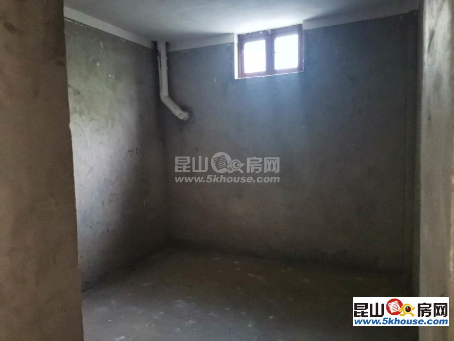 品质小区 檀香园新出大独栋 纯毛坯 占地1.5亩 业主诚心卖