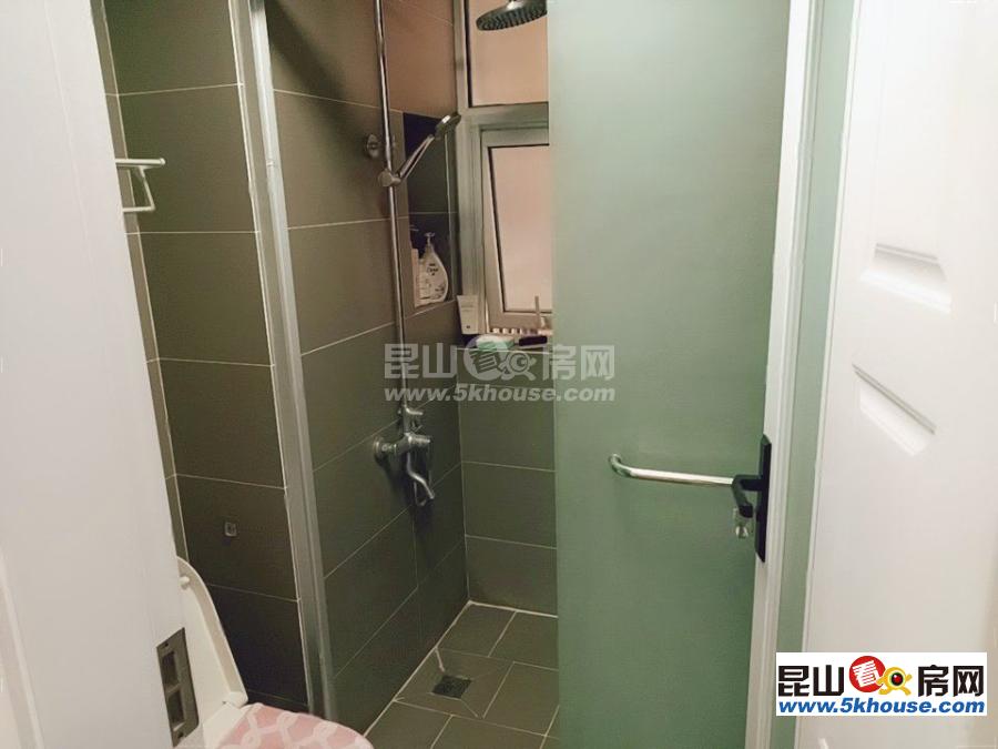 拒绝虚假高 端 住宅区 精装修大两房 好楼层..
