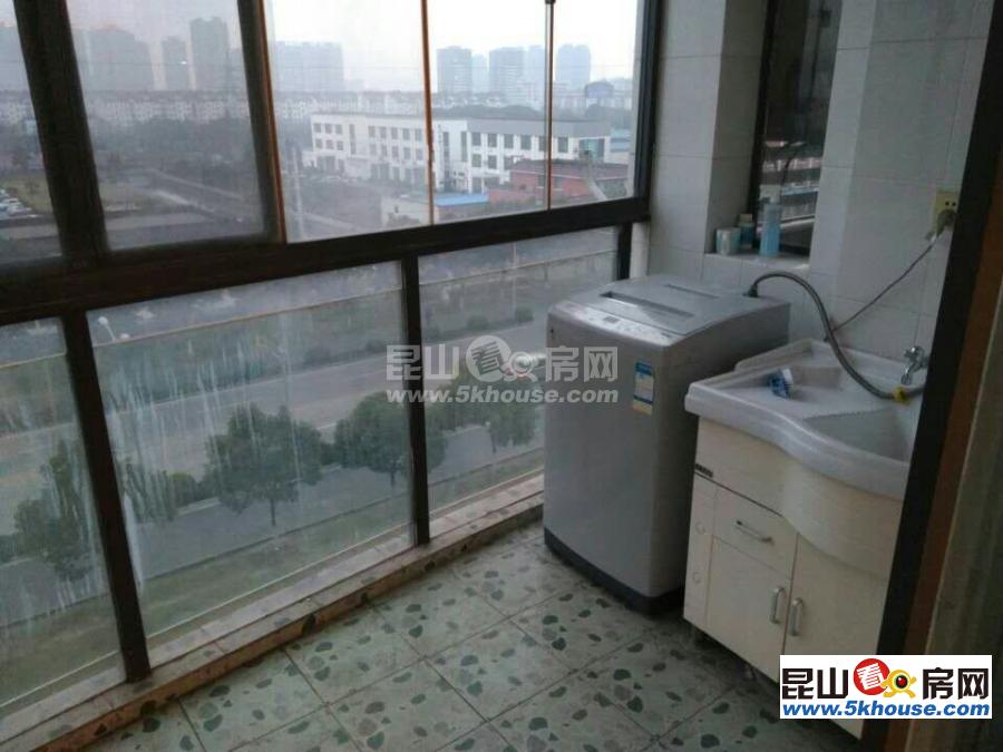 房子好不好,看了就知道,上海公馆 2800元月 3室2厅1卫,3室2厅1卫 精装修