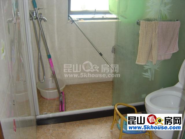 常发香城湾 2000元月 3室2厅2卫 精装修 ,家具电器齐全非常干净