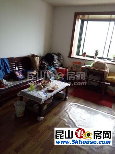 安静小区,低价出租,上海星城 1200元月 2室2厅1卫 精装修