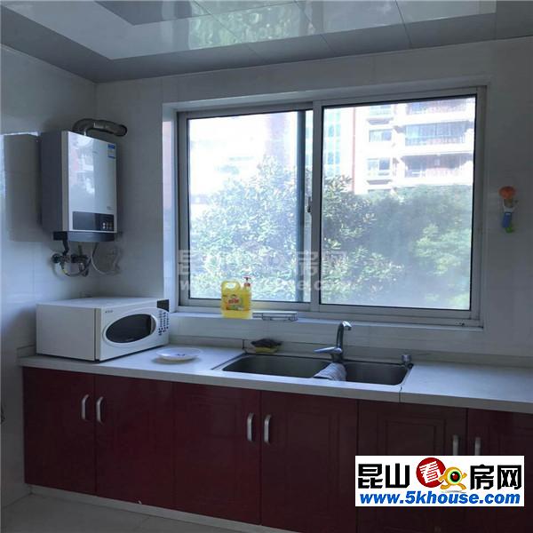 全新家私电器,常发香城名园 2400元月 2室2厅1卫 精装修