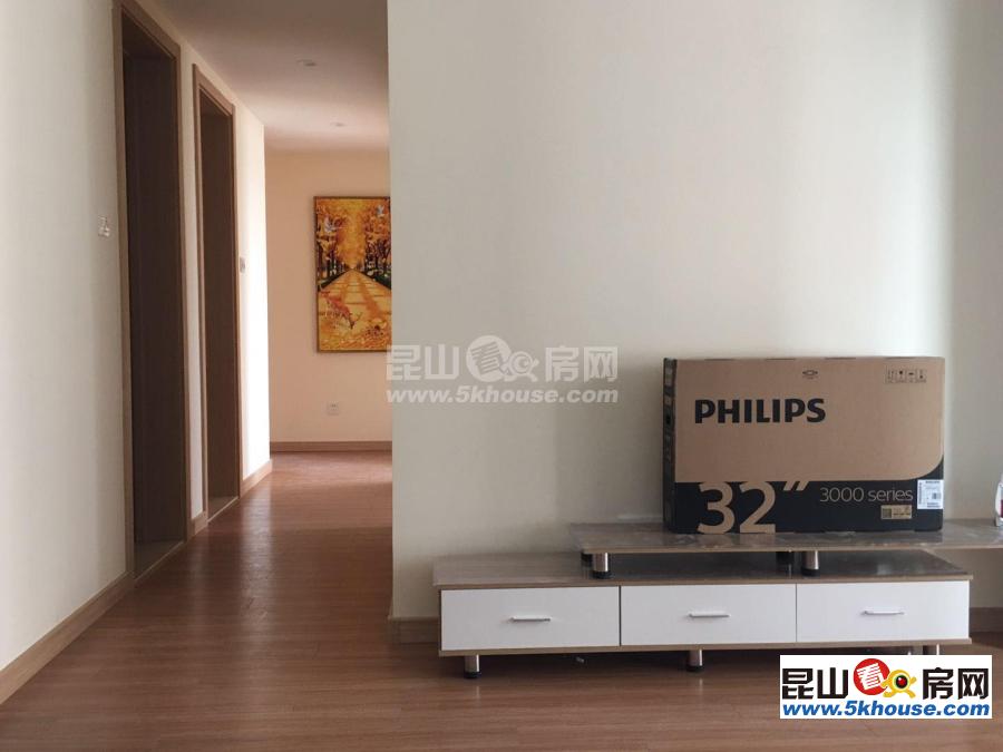 万科好房出租,装修大2房,彩光好,楼王位置,租底价2300元