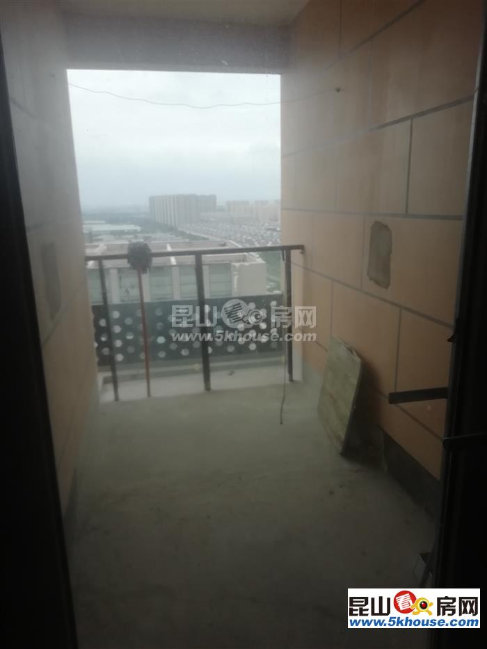 中科花苑 1000元月 3室2厅2卫 毛坯 ,急租好房