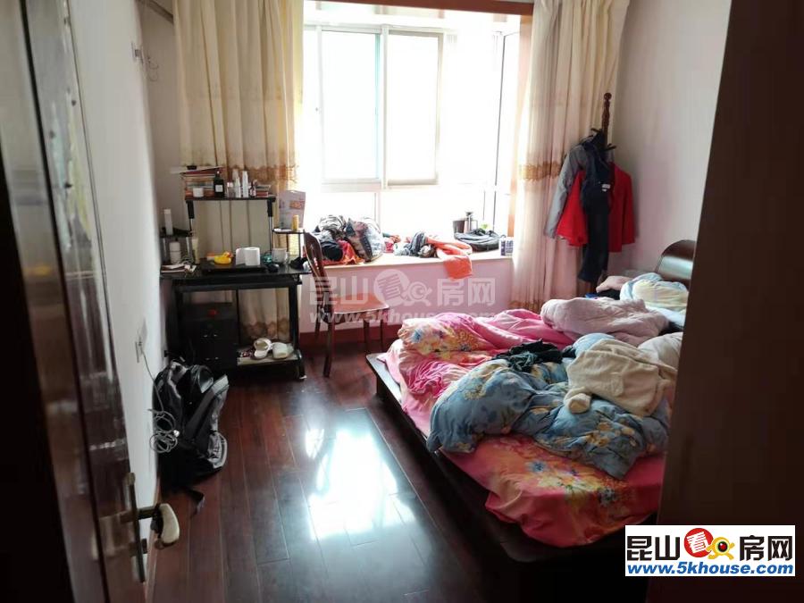 常发香城名园 280元月 2室1厅1卫 精装修 ,干净整洁,随时入住