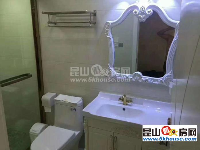 干净整洁,随时入住,上海裕花园 2300元月 1室1厅1卫 豪华装修