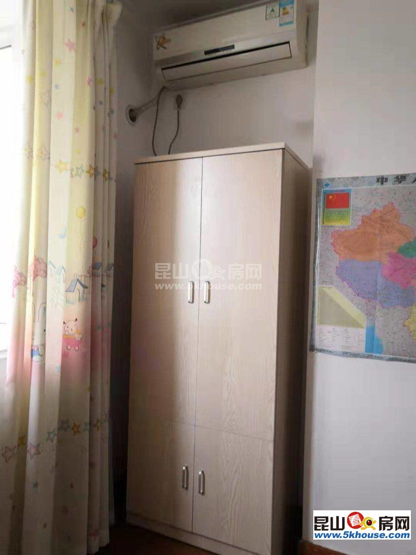 汉城国际两室两厅出租,保养如新,看房方便