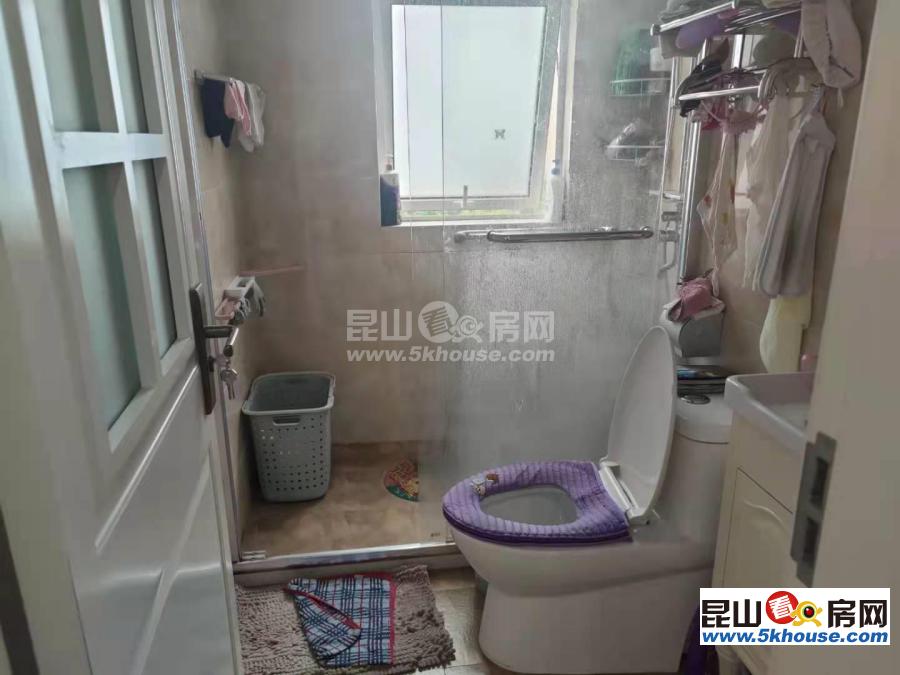 万达广场 330万 4室2厅2卫 豪华装修打电话 随时看
