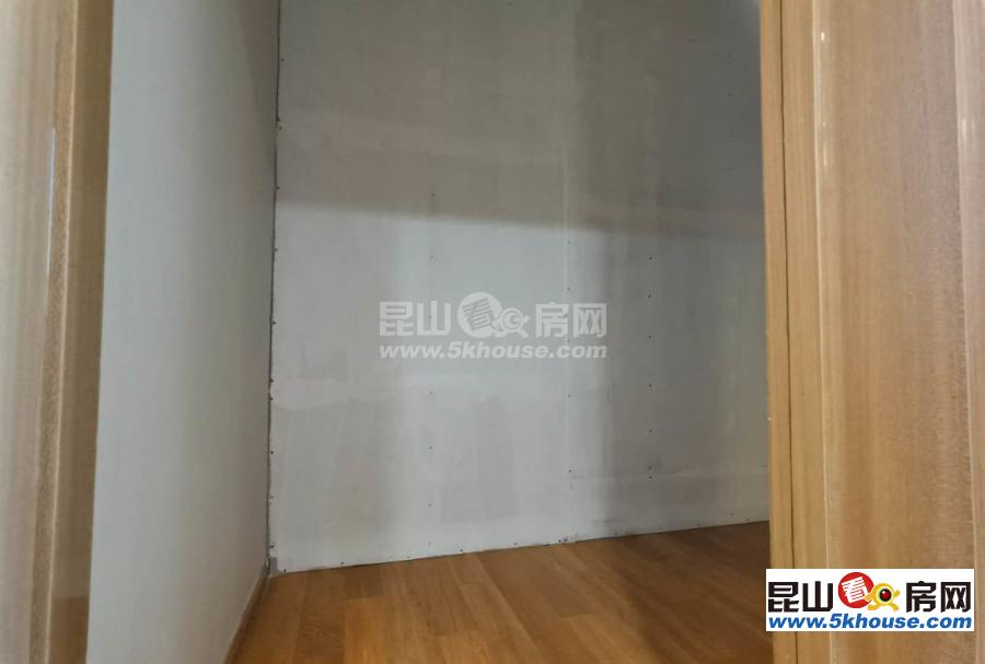 单价19800起 花桥新城区豪宅 地铁口 学校旁 无社保可买