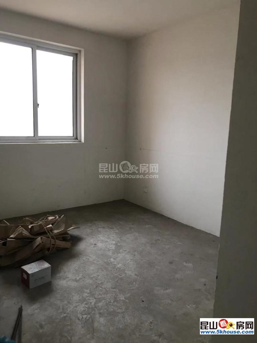 花家浜新村 223万 7室4厅3卫 毛坯 ,阔绰客厅,超大阳台,身份象征,价格堪比毛坯房