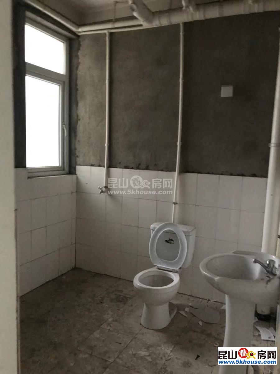 花家浜新村 223万 7室4厅3卫 毛坯 ,阔绰客厅,超大阳台,身份象征,价格堪比毛坯房