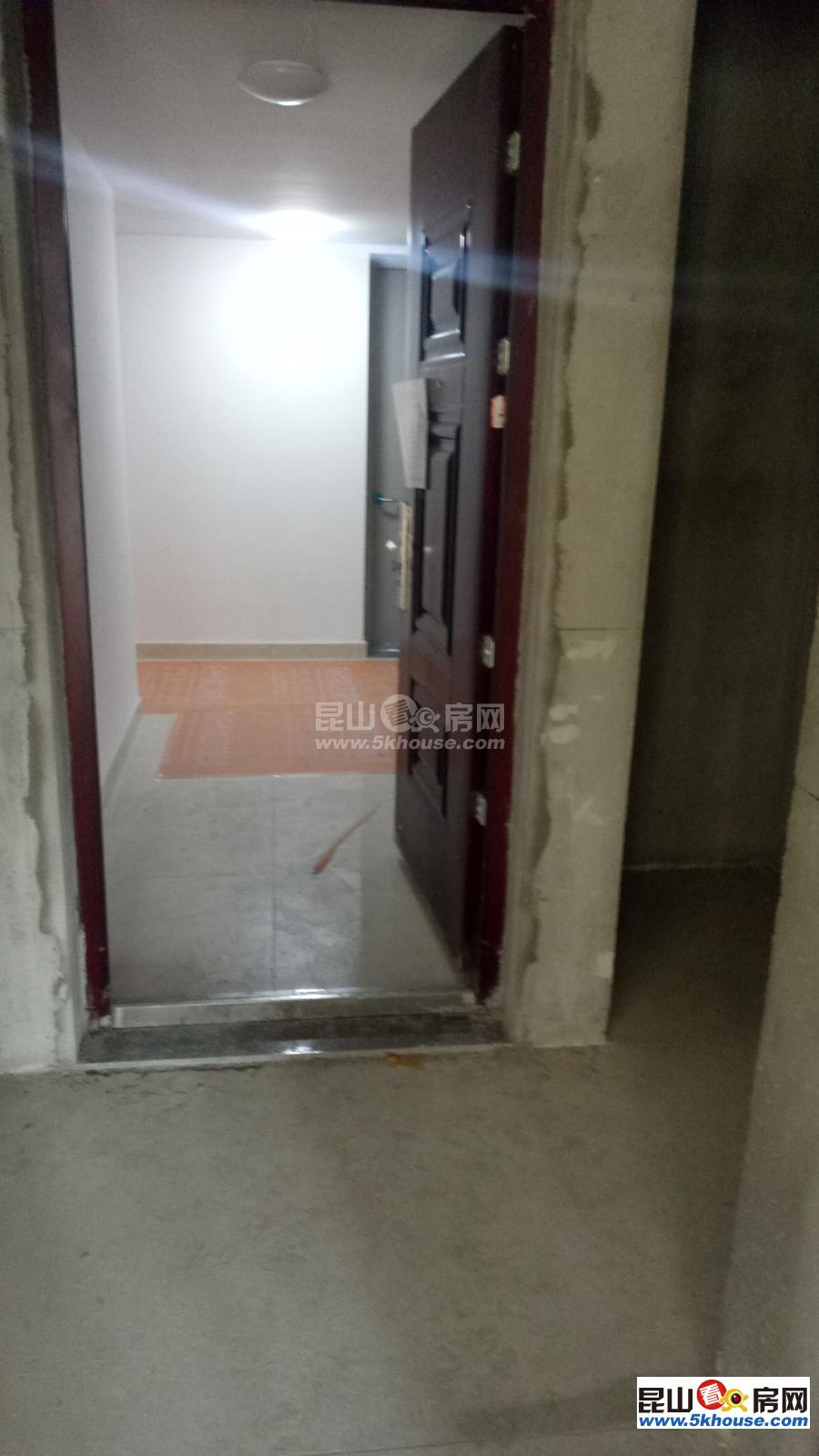 业主狂甩超低价,市北锦苑 119万 2室2厅1卫 毛坯
