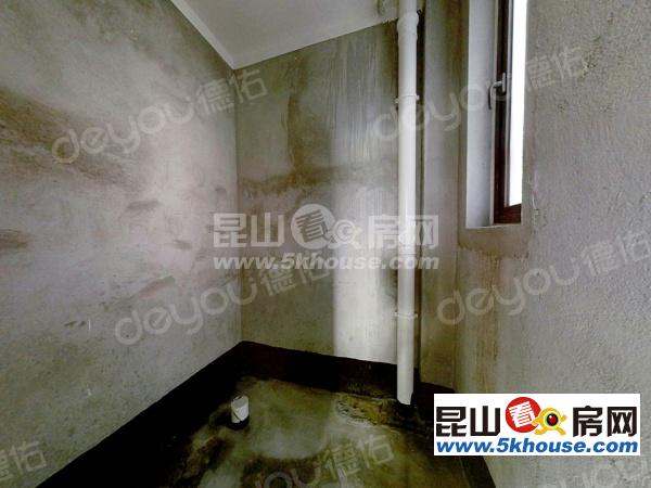 花橋高檔小區,環境好,住戶素質高s1號線地鐵口,可以上海公積金貸款
