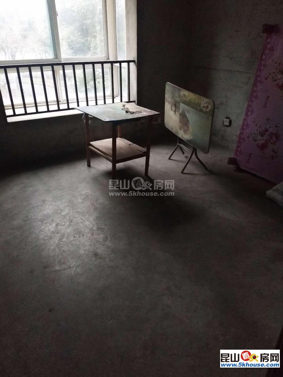 好房金城花园地铁口小高层电梯房,南北直通三房,总价低,看房随时