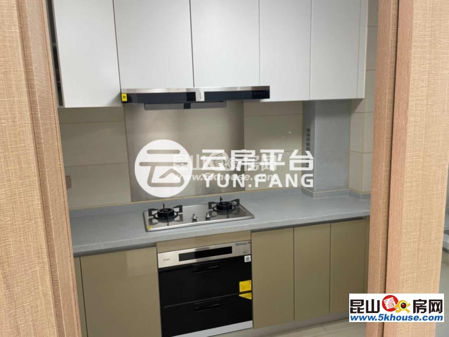 北大资源理城精装大三房家具齐全拎包入住急2800