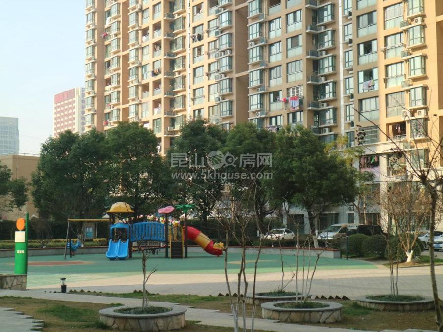 800米地铁站,超低价格首付45万包税可买上海裕花园南北通2房,还带装