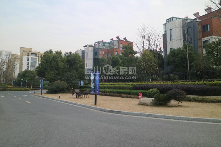 淀山湖唯一在售精装住宅房65平到120平