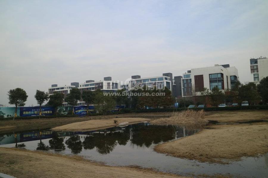 淀山湖区域在售精装新房 地铁口