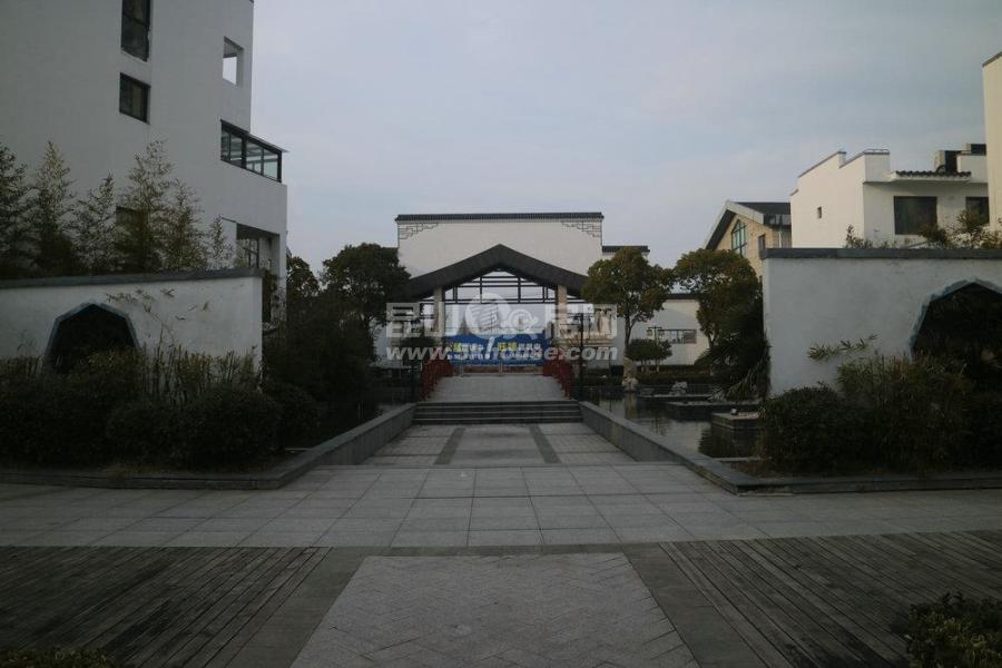 金湖银滩 165万 3室2厅2卫 毛坯 ,阳光充足,治安全面