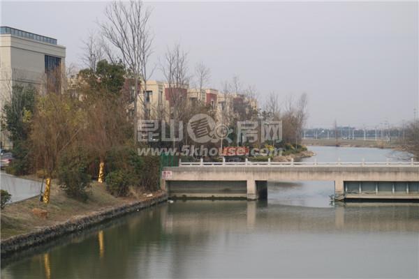 淀山湖一线湖景精装洋房 坐拥  上海17号线东方绿洲站