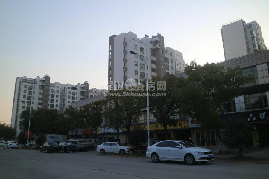 急售园区唯亭旁昆山巴城正仪阳澄尚东富泽苑嘉馨花园旁精装21小三房