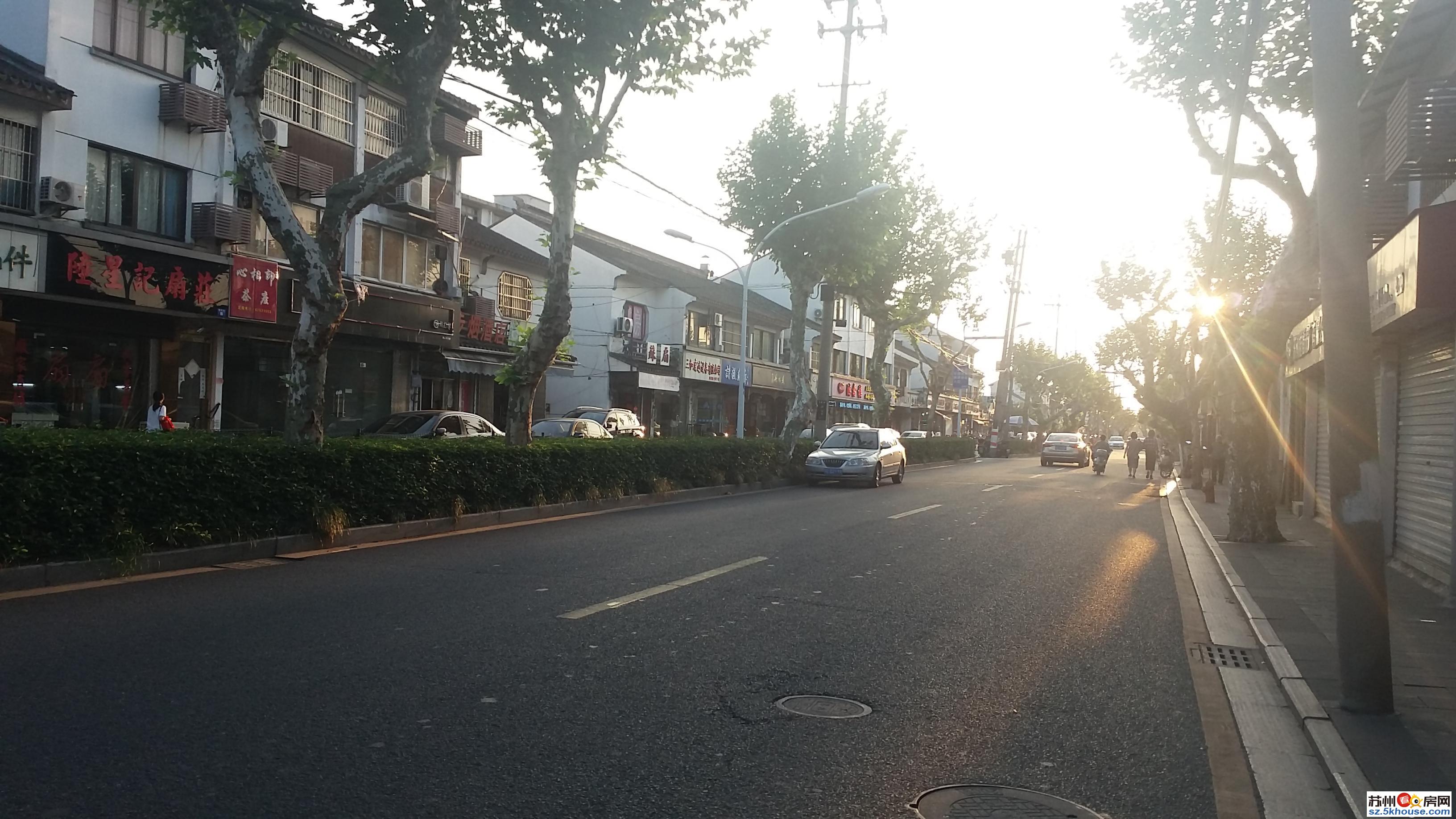 观前石路 临顿路附近 110平沿街沿河门面 独门户私房急售