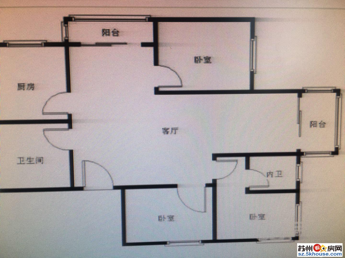 万达广场 精装正气三房两卫 双地铁沿线 出入便利家电全留