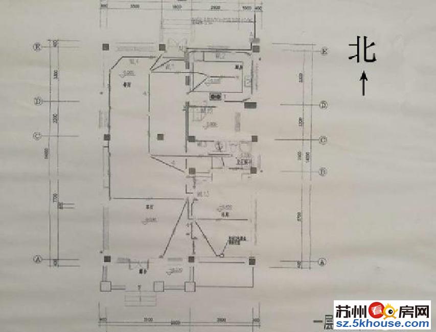 天鹅湖独栋别墅 占地一亩 超大花园 法式风格闹市区的后花园