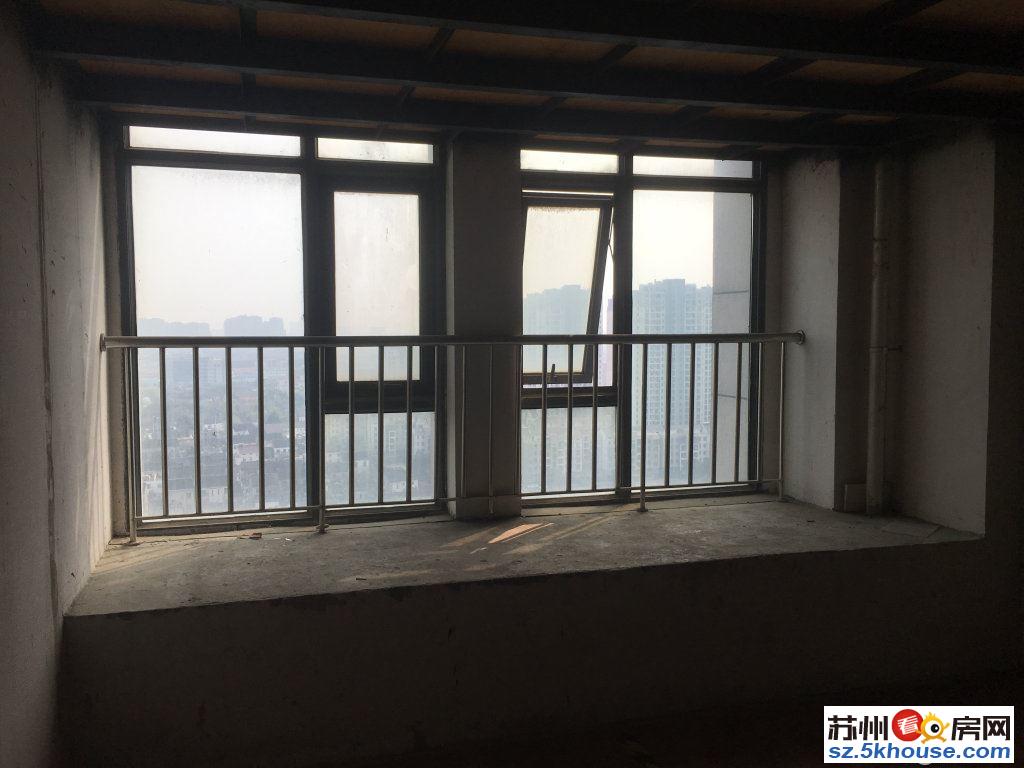 港龙财智国际港龙茶城公寓房68平68万已经做好架空层随时看房
