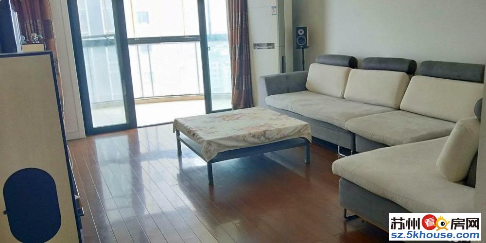 东环家乐福旁 出售精装两室 可租可住 月租金至少3000每月